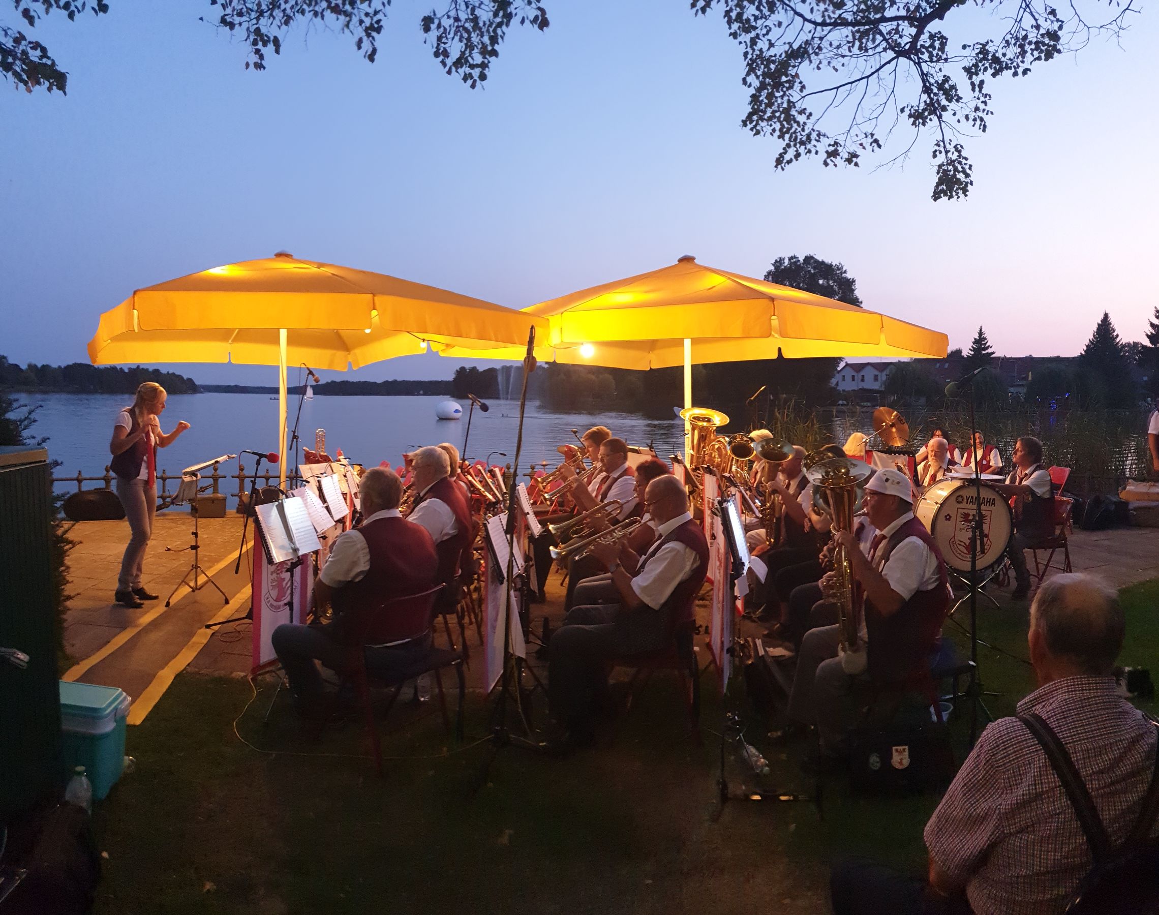 Sommerliches Konzert im festlichen Ambiente
