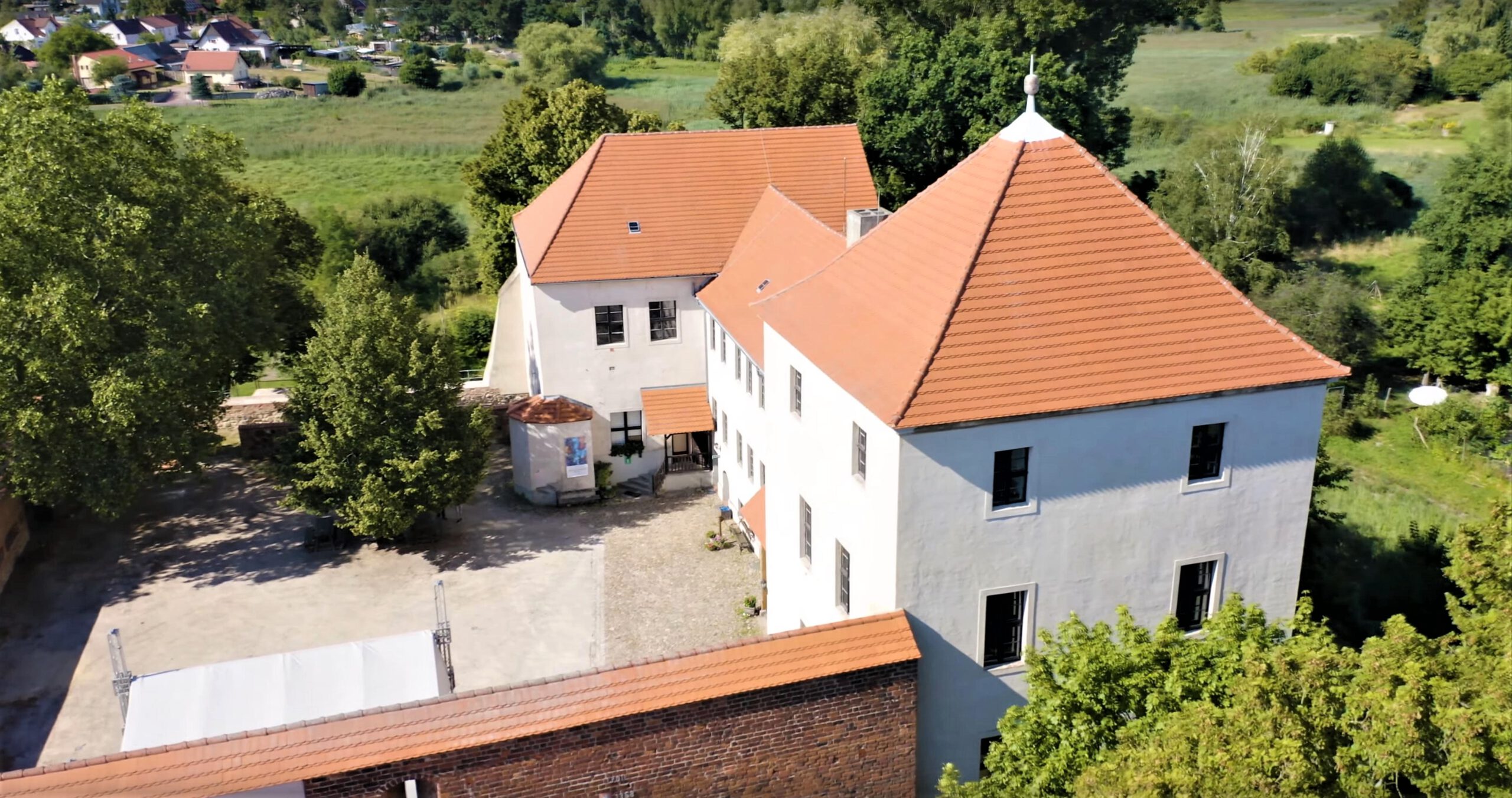 Luftbild Burg Friedland